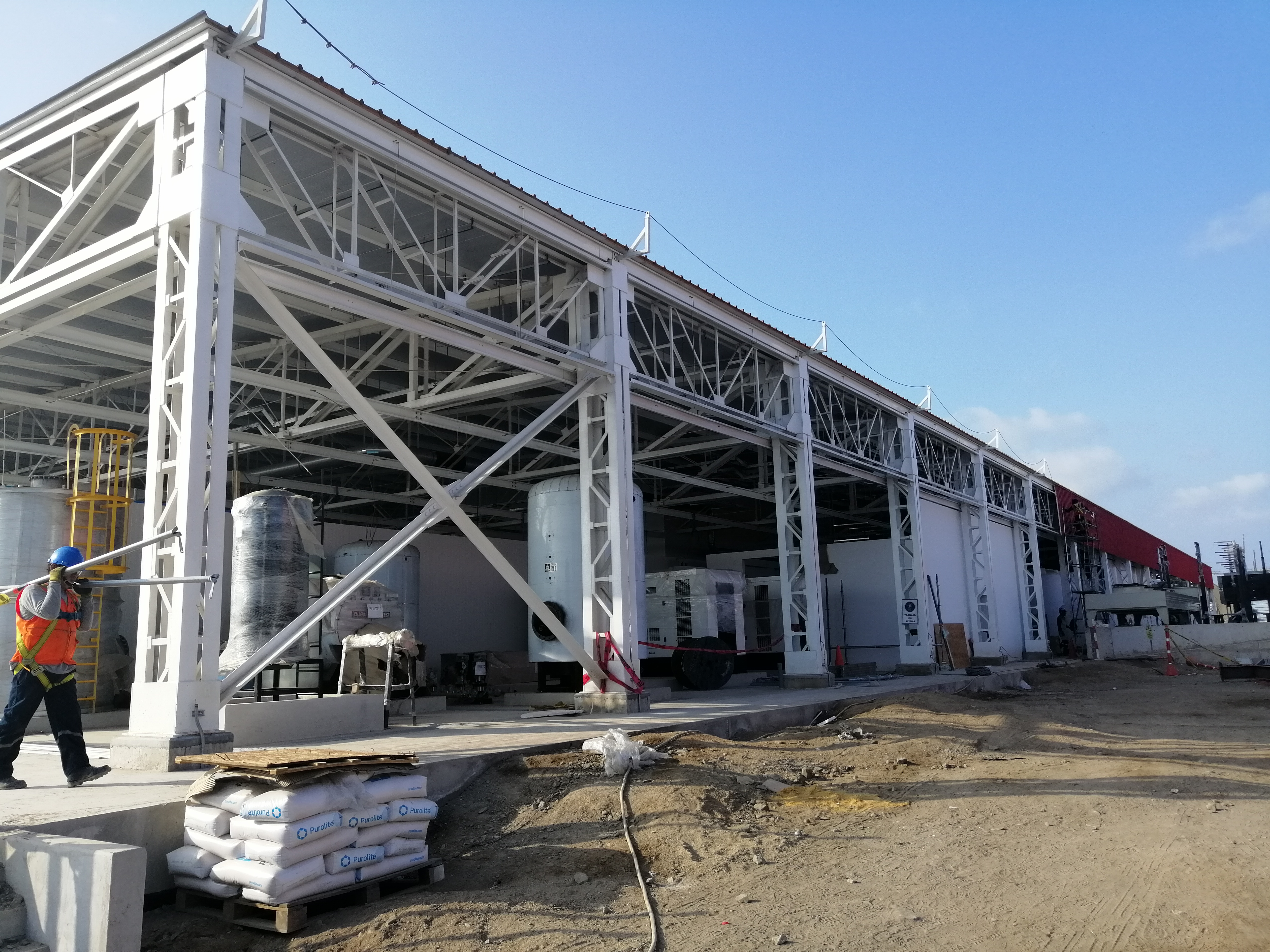 PLANTA DE INCUBACIÓN Y NACEDORAS PARA EL SECTOR PECUARIO